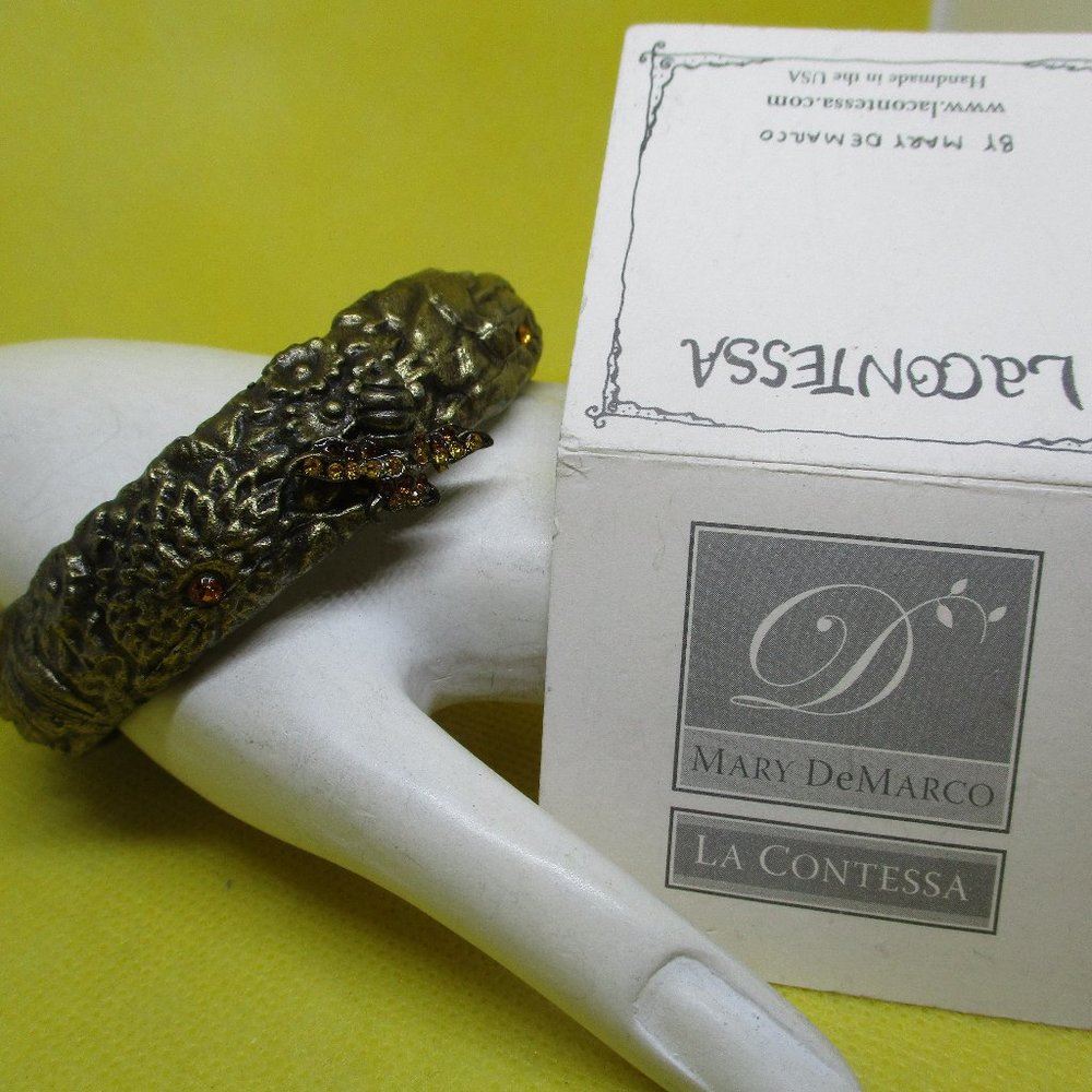 Rare Mary Demarco Rhinestone 3 Dimensional Bee Flower Antiqued Brass Tone Bangle